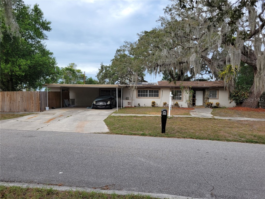 5433 Front Drive Holiday FL 34690 U8222457 image1