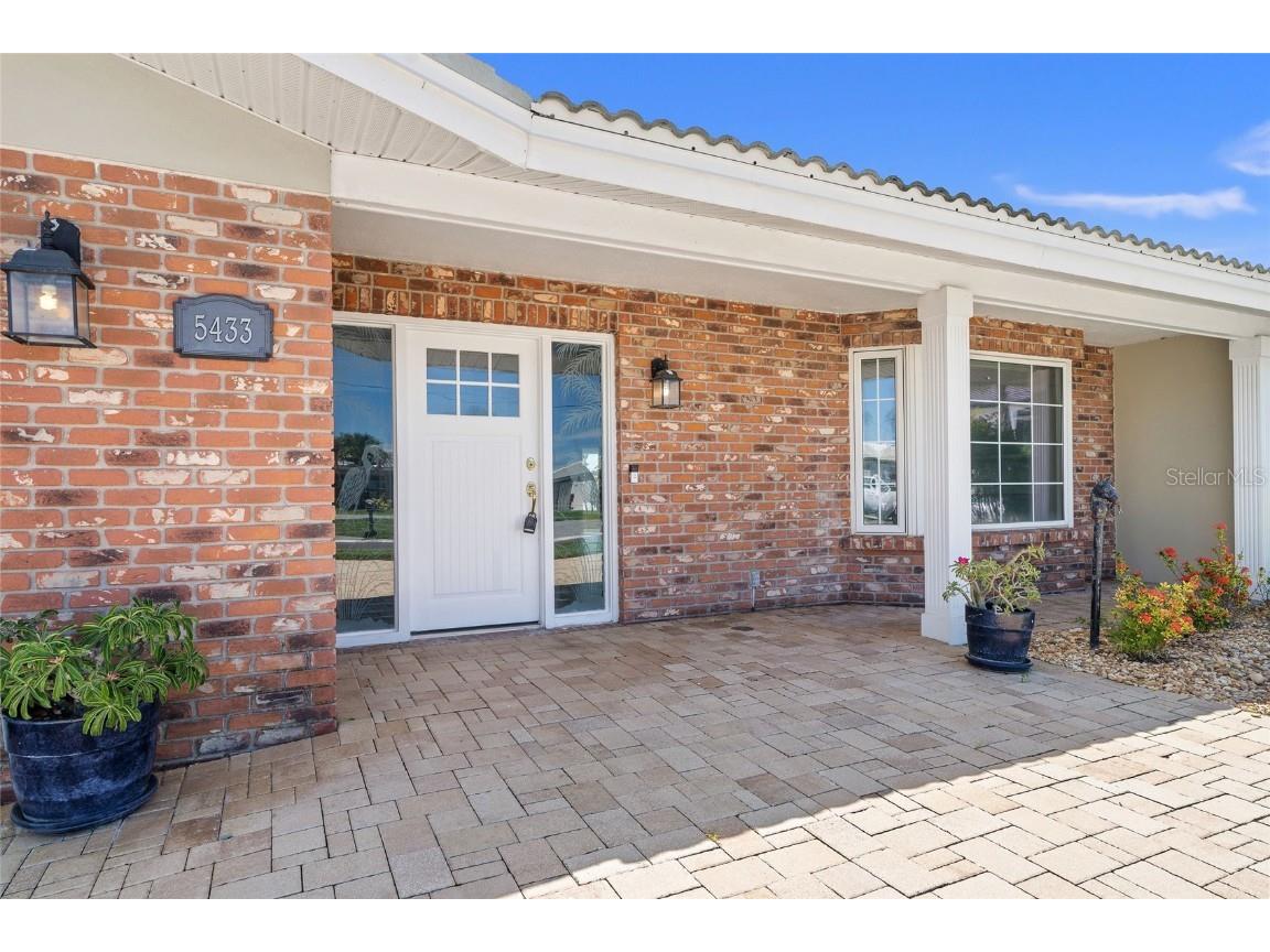 5433 Oakhurst Drive Seminole FL 33772 TB8409546 image3