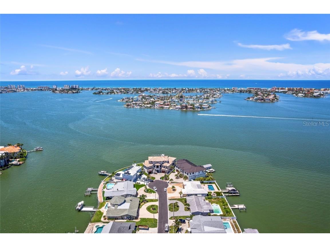 5433 Oakhurst Drive Seminole FL 33772 TB8409546 image39