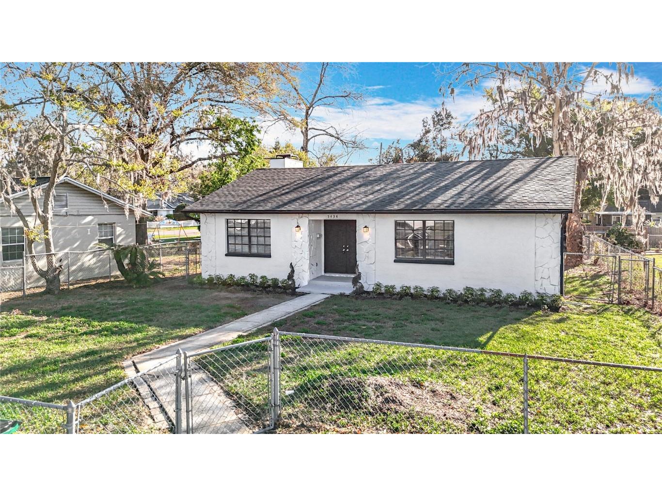 5434 16th Street Zephyrhills FL 33542 TB8361885 image1