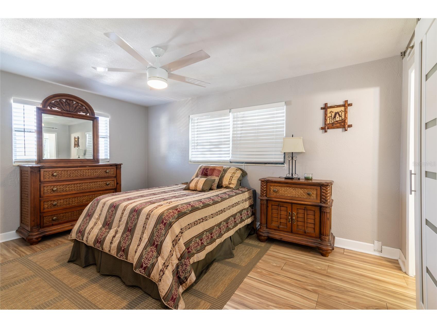 5434 9th Avenue N Saint Petersburg FL 33710 TB8484859 image3