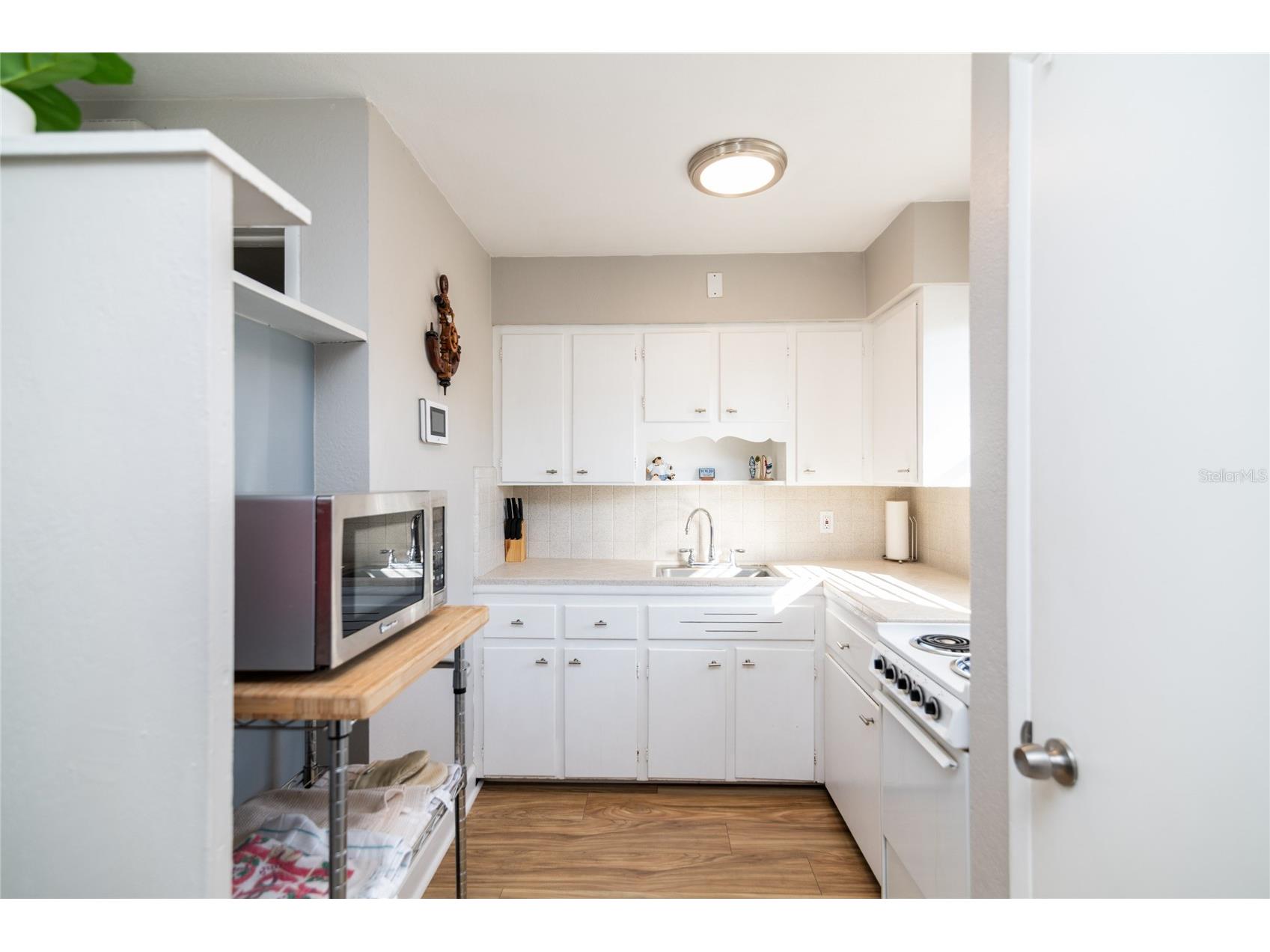 5434 9th Avenue N Saint Petersburg FL 33710 TB8484859 image5