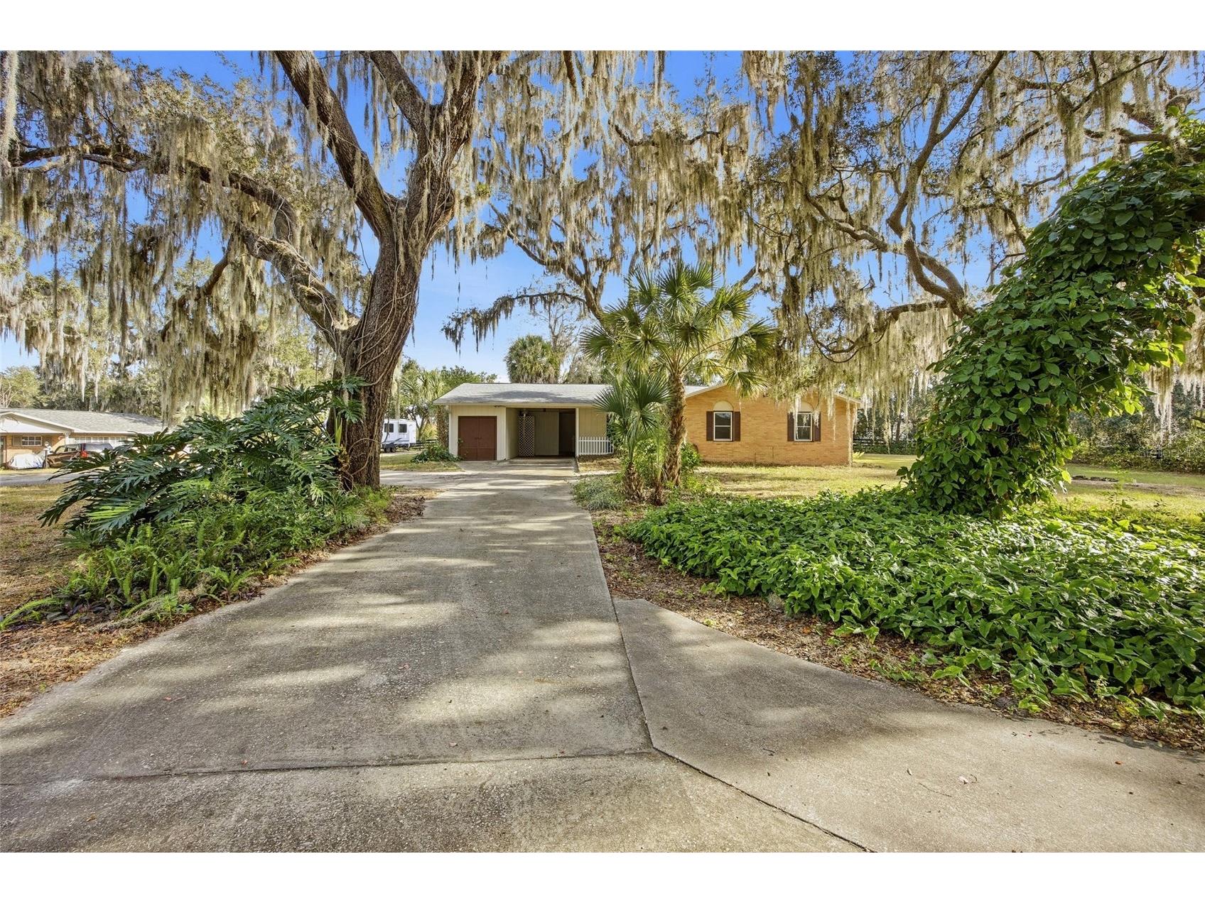 5434 County Road 122n Wildwood FL 34785 TB8457789 image1