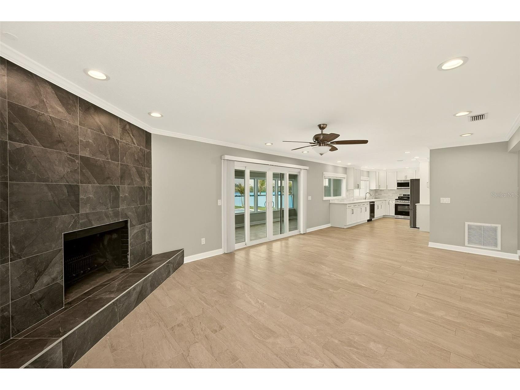 5434 Oakhurst Drive Seminole FL 33772 TB8496805 image10