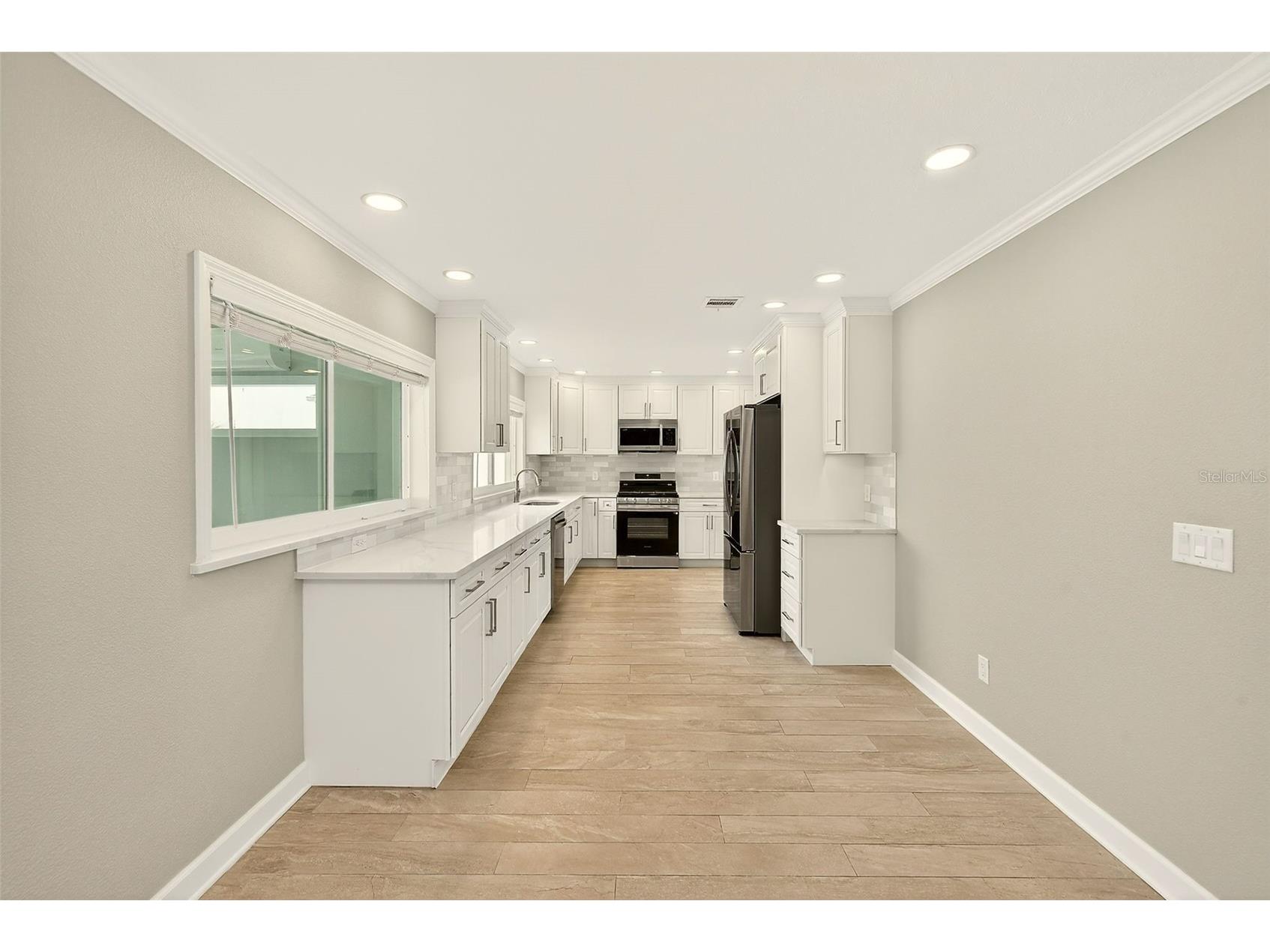 5434 Oakhurst Drive Seminole FL 33772 TB8496805 image12