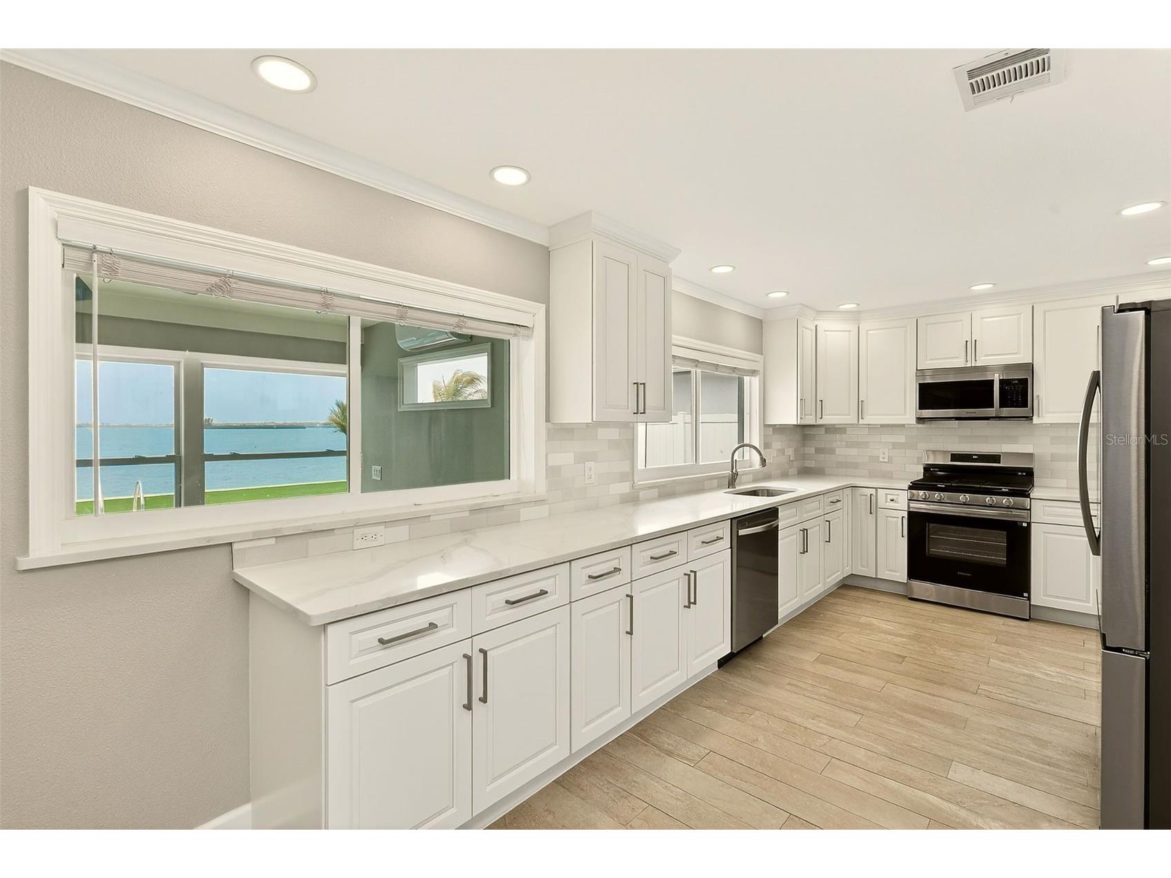 5434 Oakhurst Drive Seminole FL 33772 TB8496805 image13