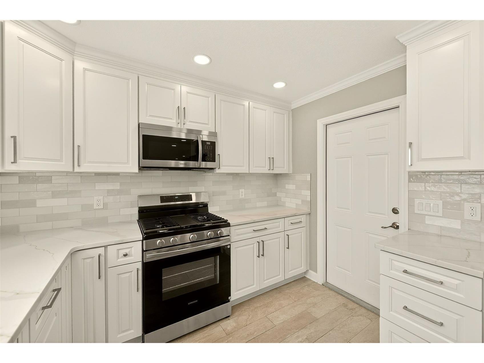 5434 Oakhurst Drive Seminole FL 33772 TB8496805 image17