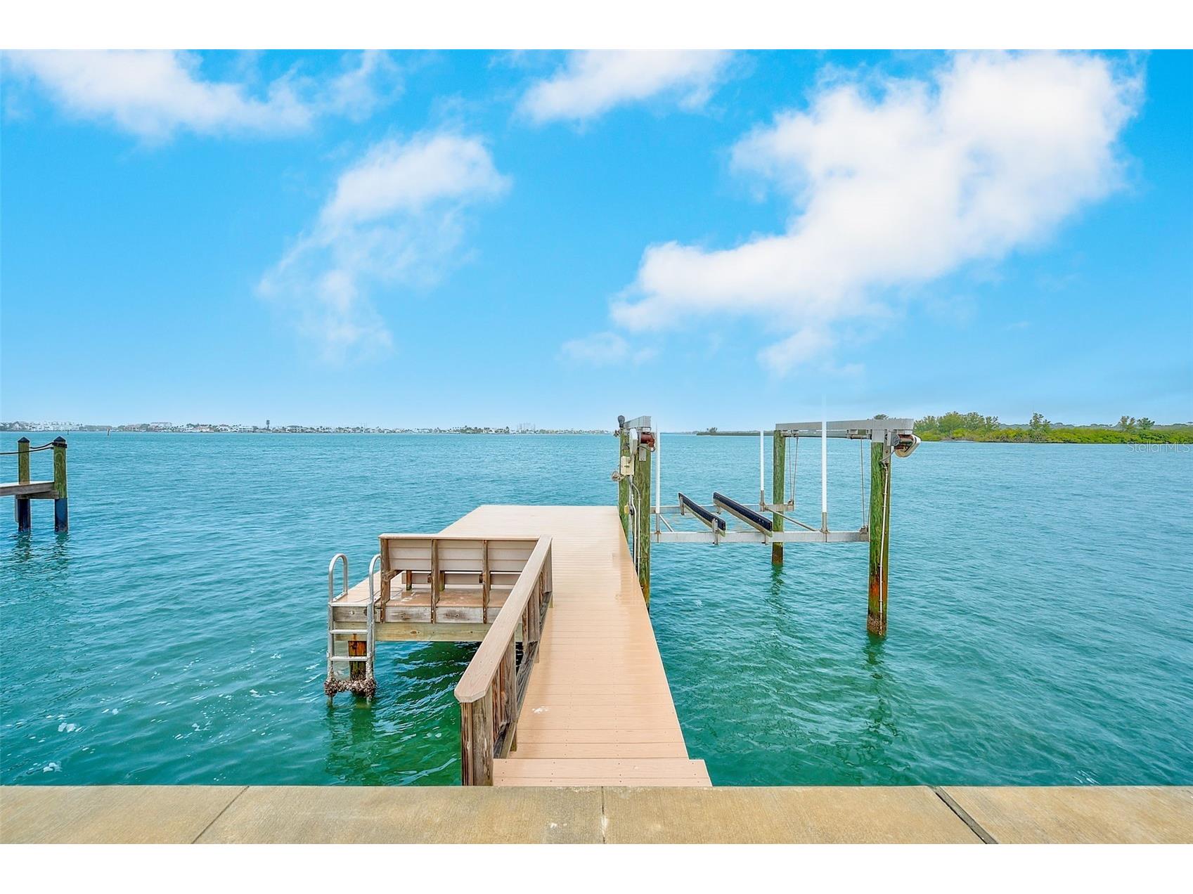 5434 Oakhurst Drive Seminole FL 33772 TB8496805 image3