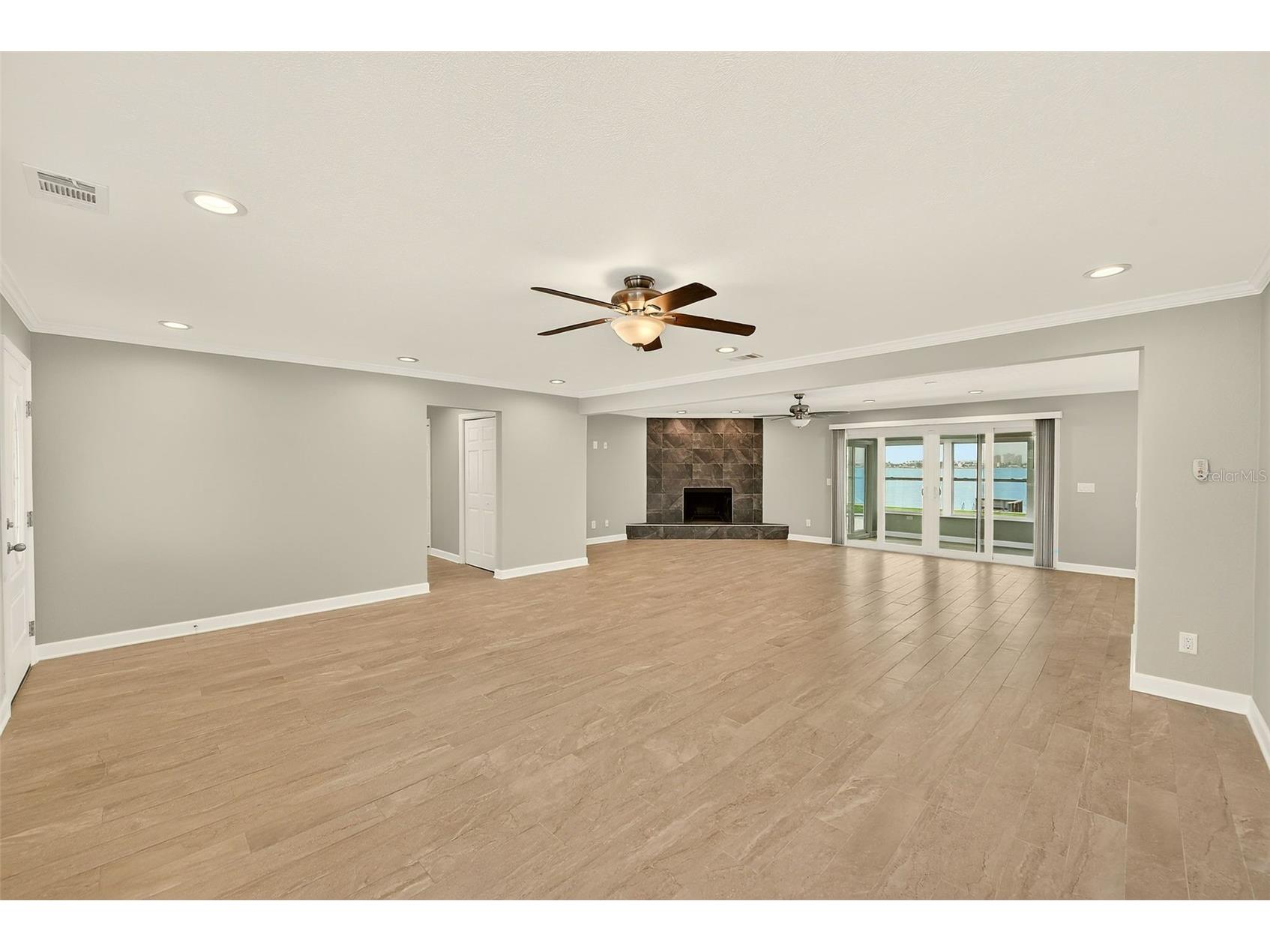 5434 Oakhurst Drive Seminole FL 33772 TB8496805 image6