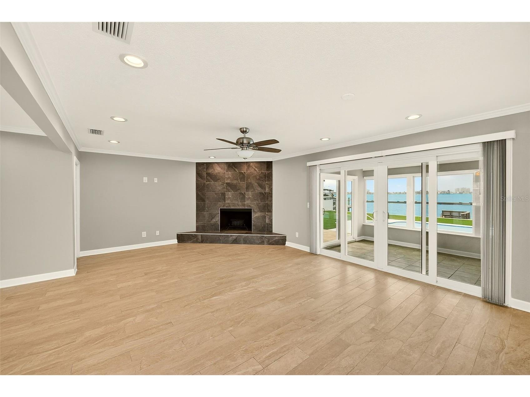 5434 Oakhurst Drive Seminole FL 33772 TB8496805 image8