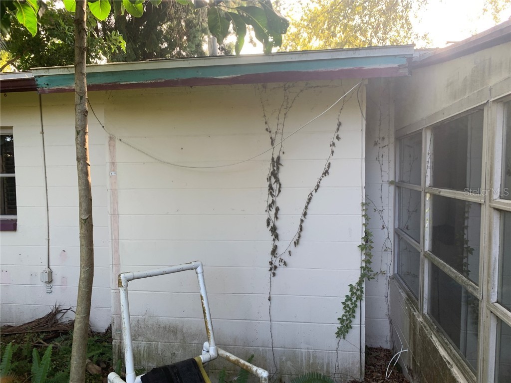 5435 18th Avenue N Saint Petersburg FL 33710 TB8450254 image4