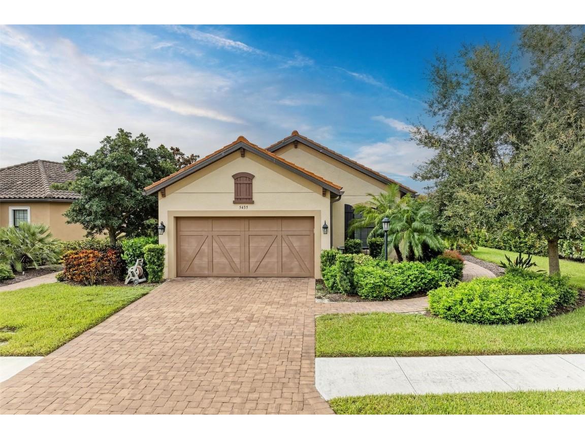5435 Lago Maggio Street Sarasota FL 34238 A4623137 image1
