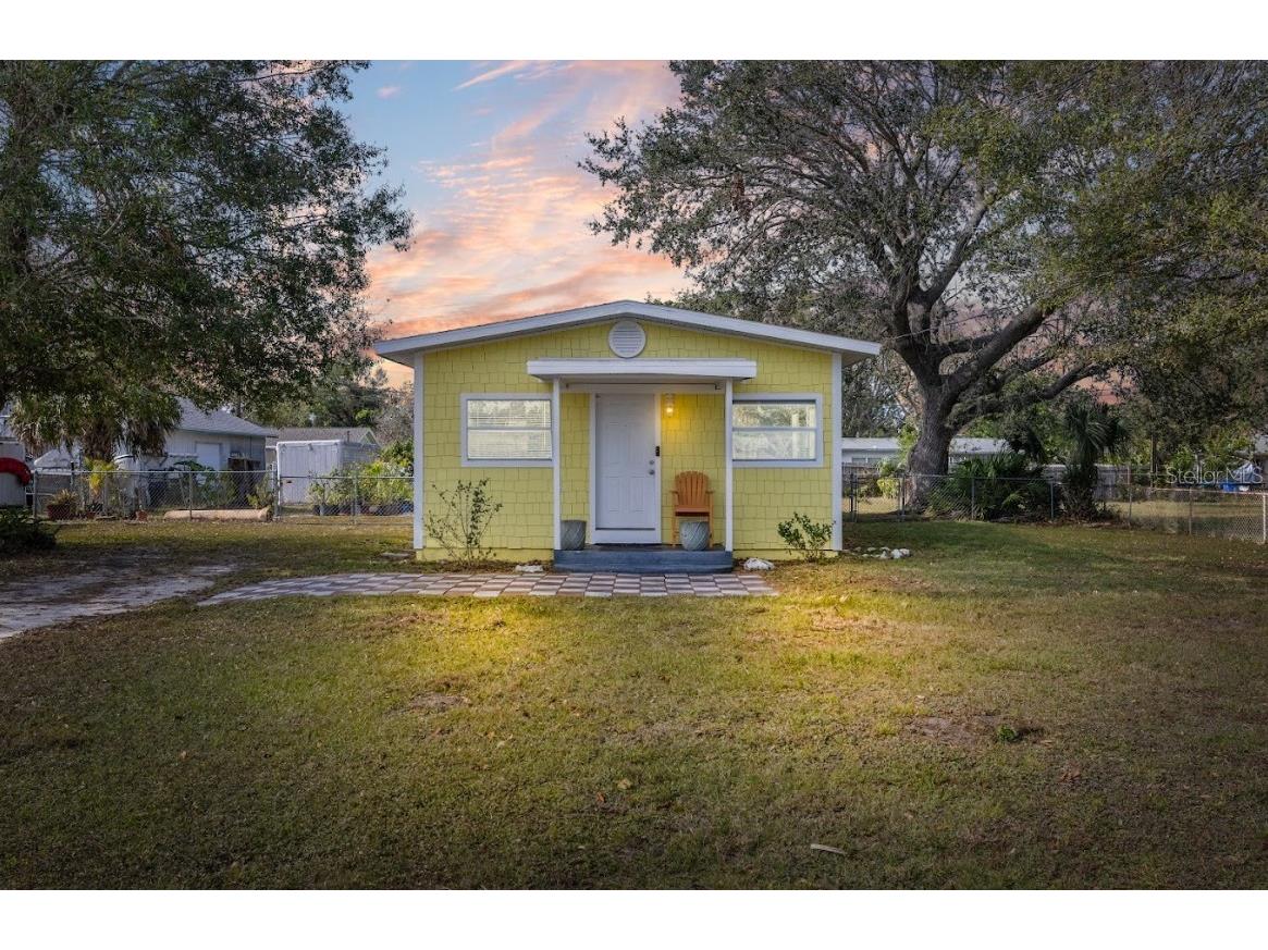 5436 1st Street Bradenton FL 34203 A4634745 image1