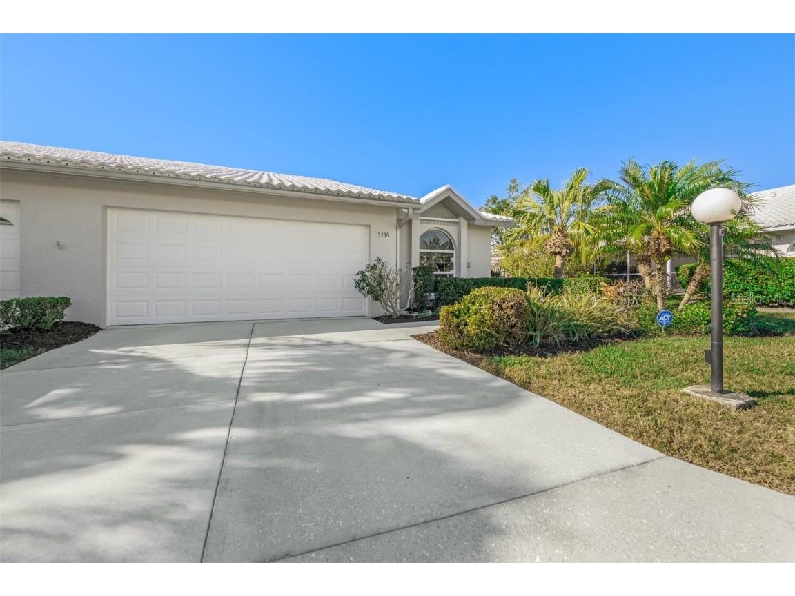5436 Kelly Drive #13 Sarasota FL 34233 A4557932 image1