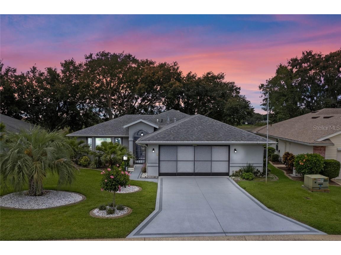 5436 Queen Victoria Drive Leesburg FL 34748 - Crown Lake G5069466 image1