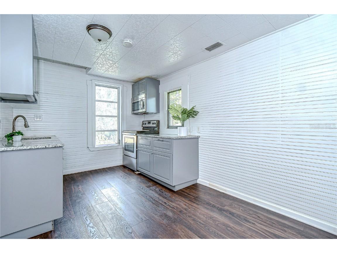 5437 Delette Avenue S Gulfport FL 33707 TB8415159 image31