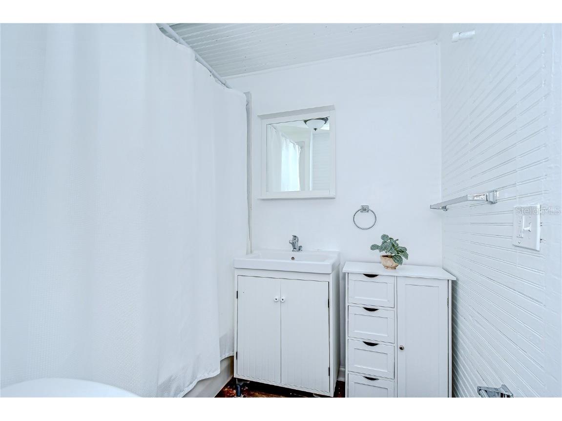 5437 Delette Avenue S Gulfport FL 33707 TB8415159 image37