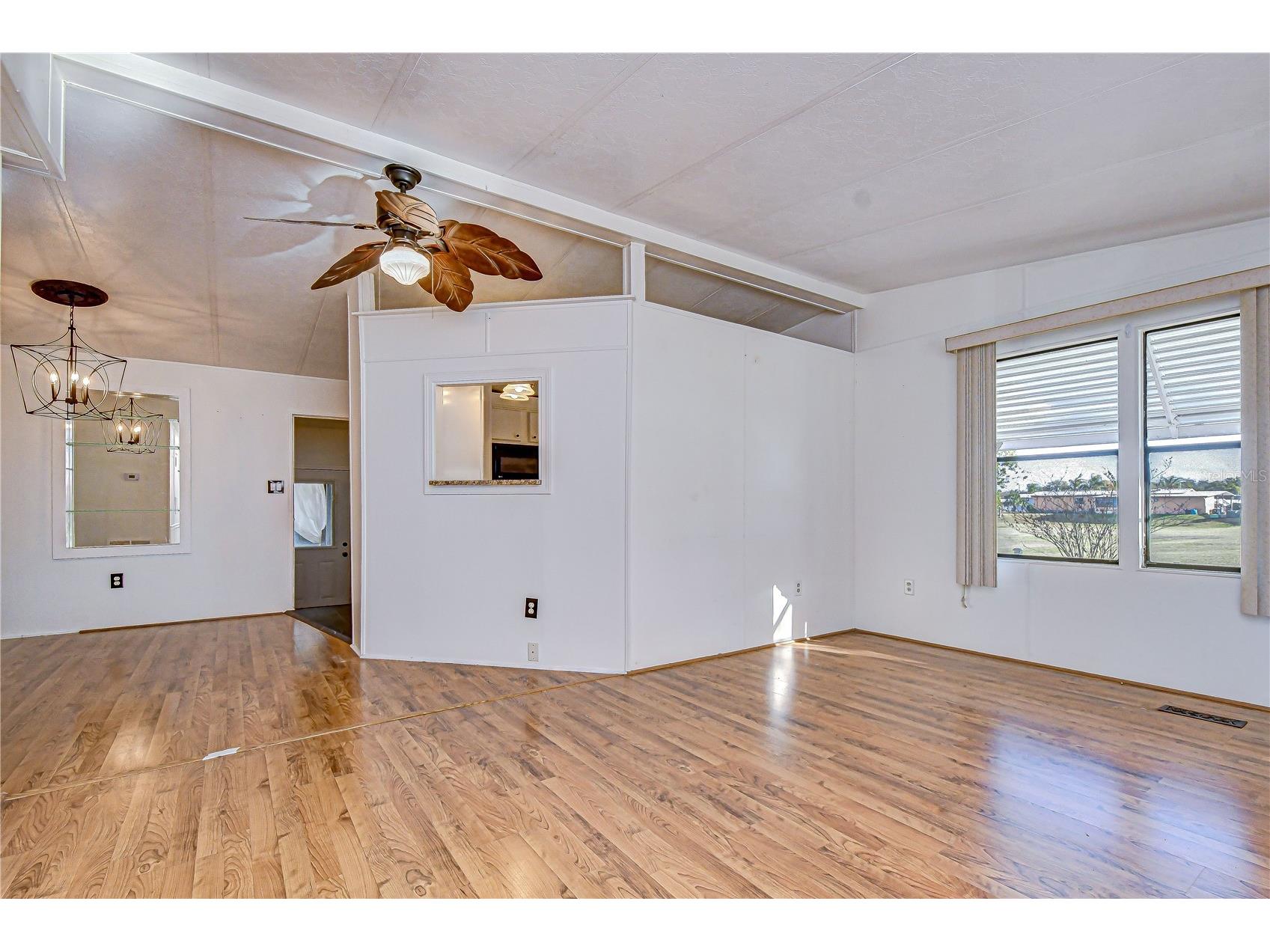 5438 Antigua Drive Zephyrhills FL 33541 TB8485128 image31