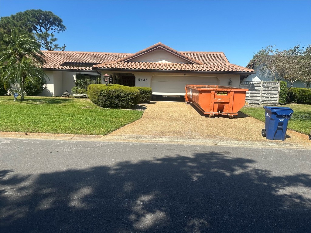 5438 Beneva Woods Way Sarasota FL 34233 A4644028 image1