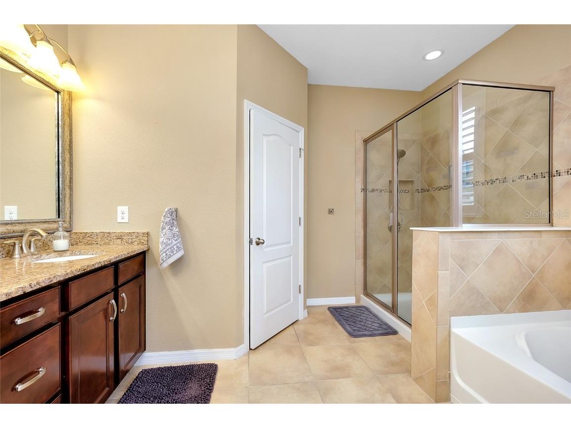 5438 Cartagena Drive Sarasota FL 34233 A4666008 image27