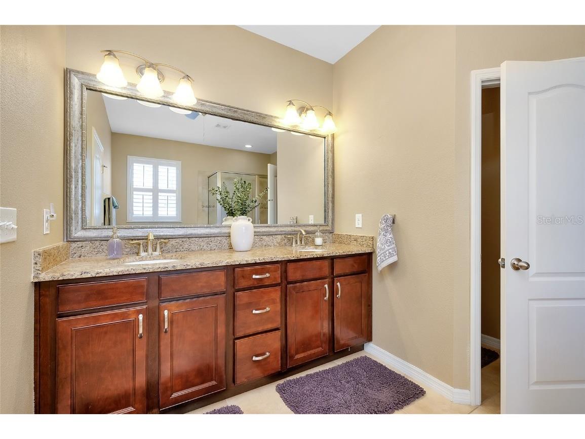 5438 Cartagena Drive Sarasota FL 34233 A4666008 image31