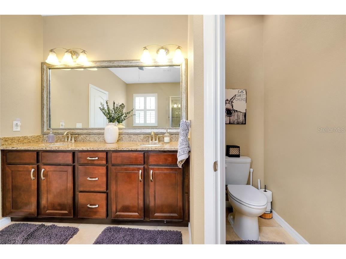 5438 Cartagena Drive Sarasota FL 34233 A4666008 image32