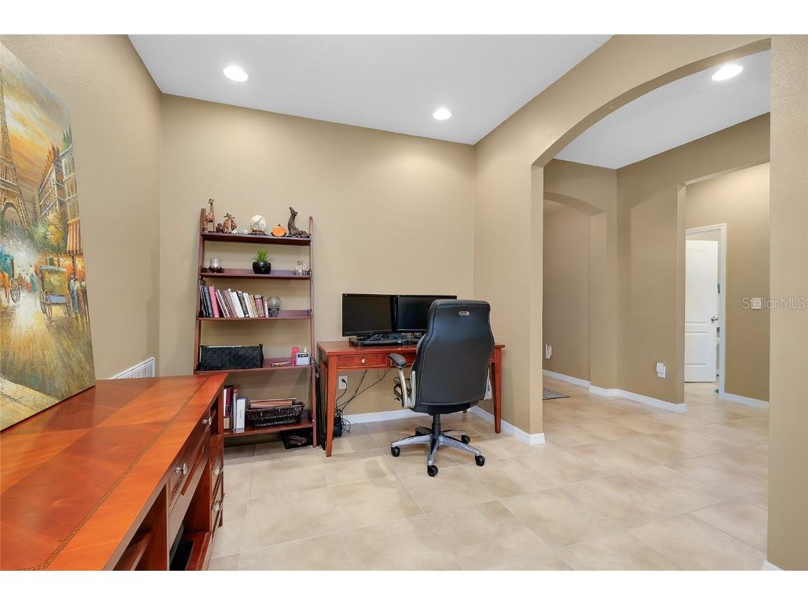 5438 Cartagena Drive Sarasota FL 34233 A4666008 image40