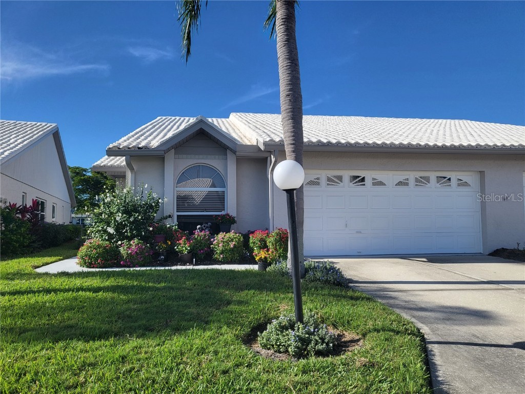 5438 Kelly Drive #12 Sarasota FL 34233 A4601034 image1