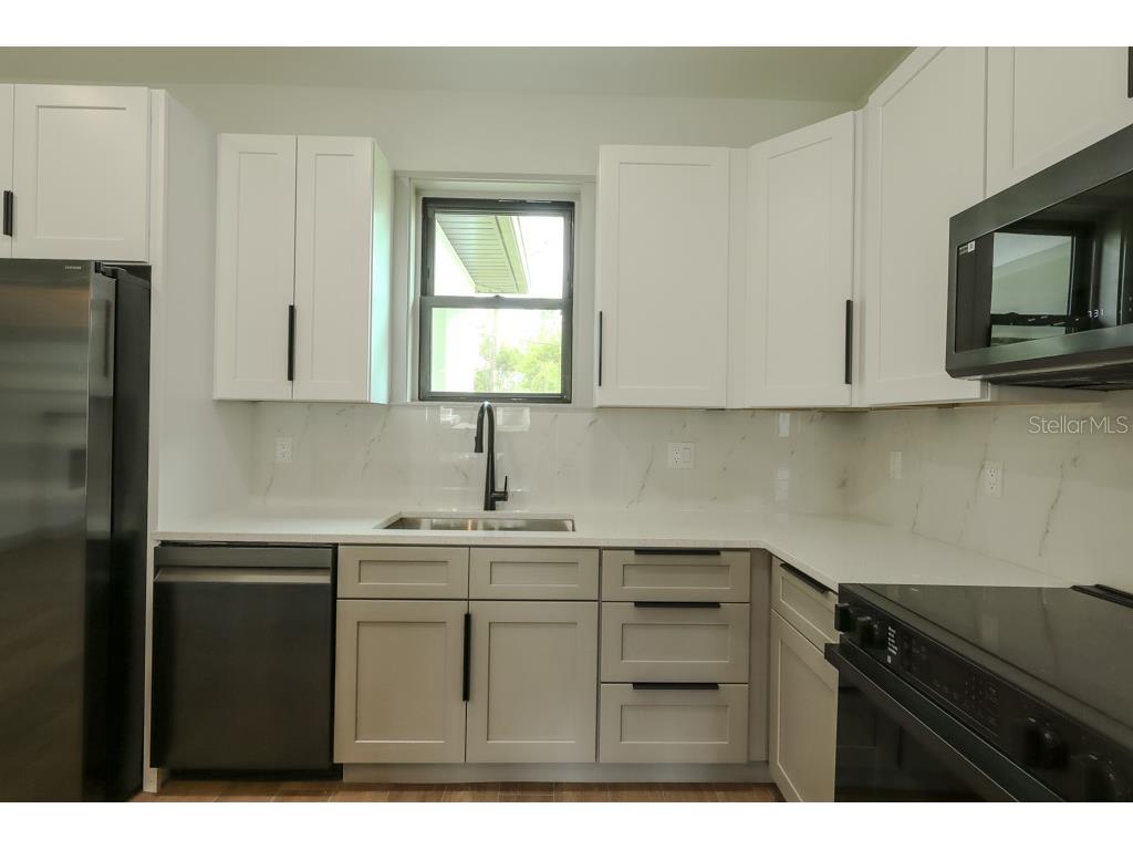 5438 Sylvania Avenue North Port FL 34291 A4688877 image4
