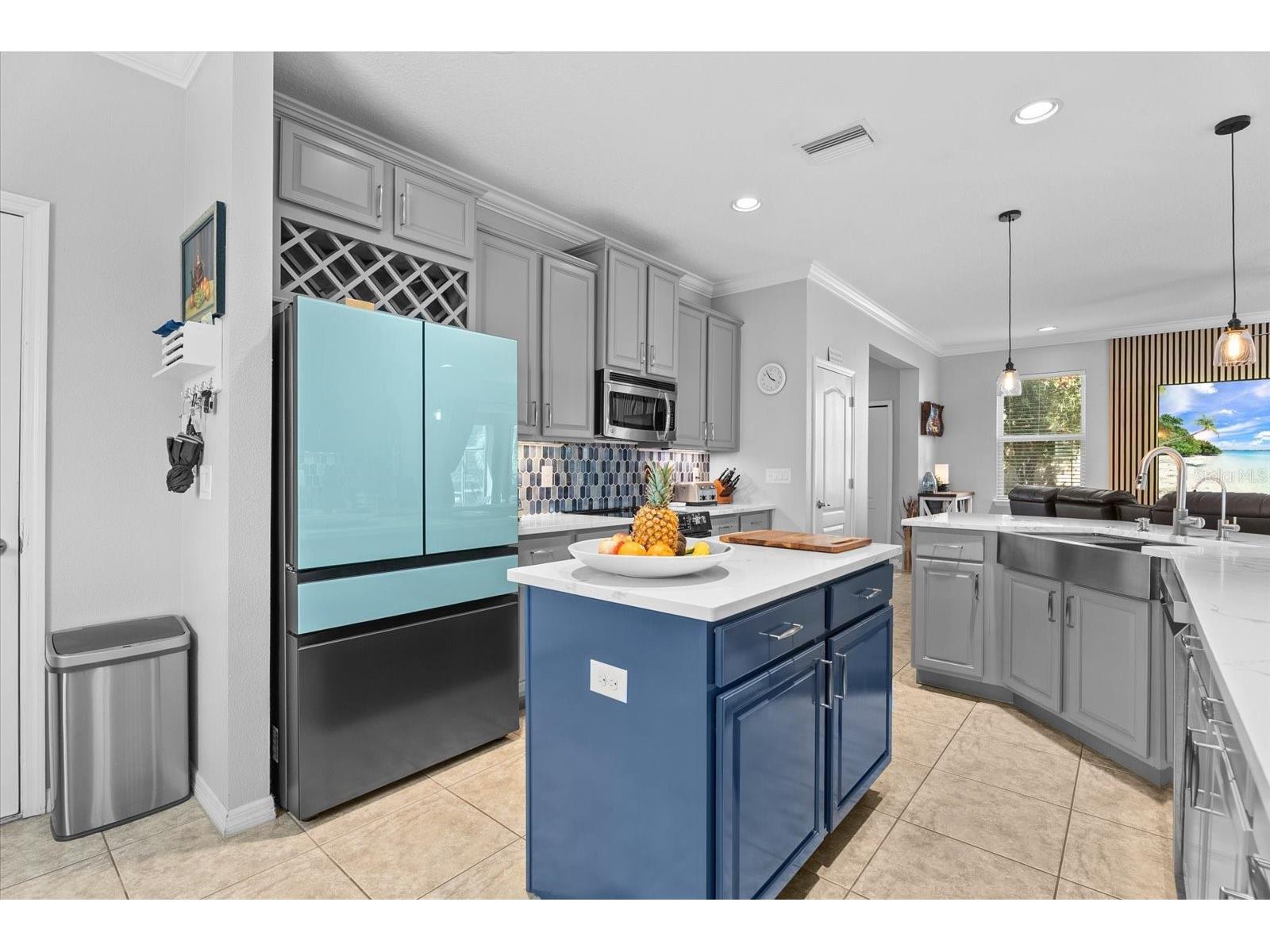 5439 Cartagena Drive Sarasota FL 34233 A4687951 image10