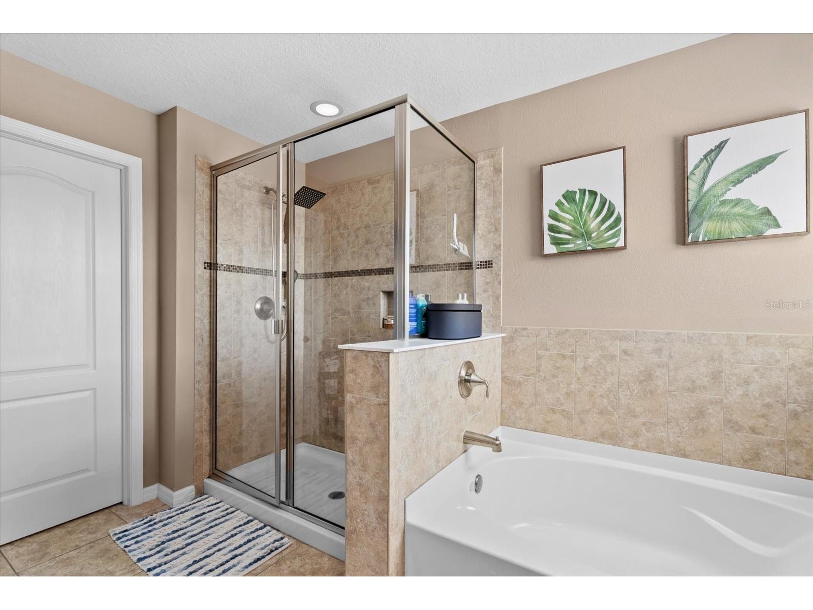 5439 Cartagena Drive Sarasota FL 34233 A4687951 image22