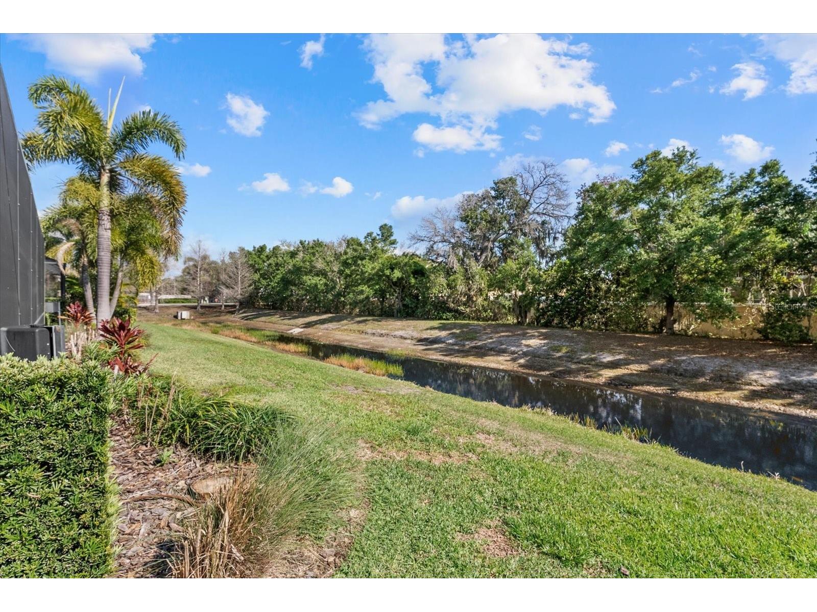 5439 Cartagena Drive Sarasota FL 34233 A4687951 image40