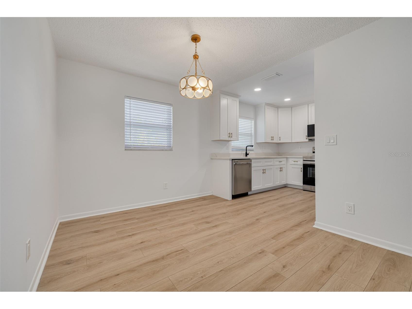 544 93rd Avenue N Saint Petersburg FL 33702 TB8461329 image12