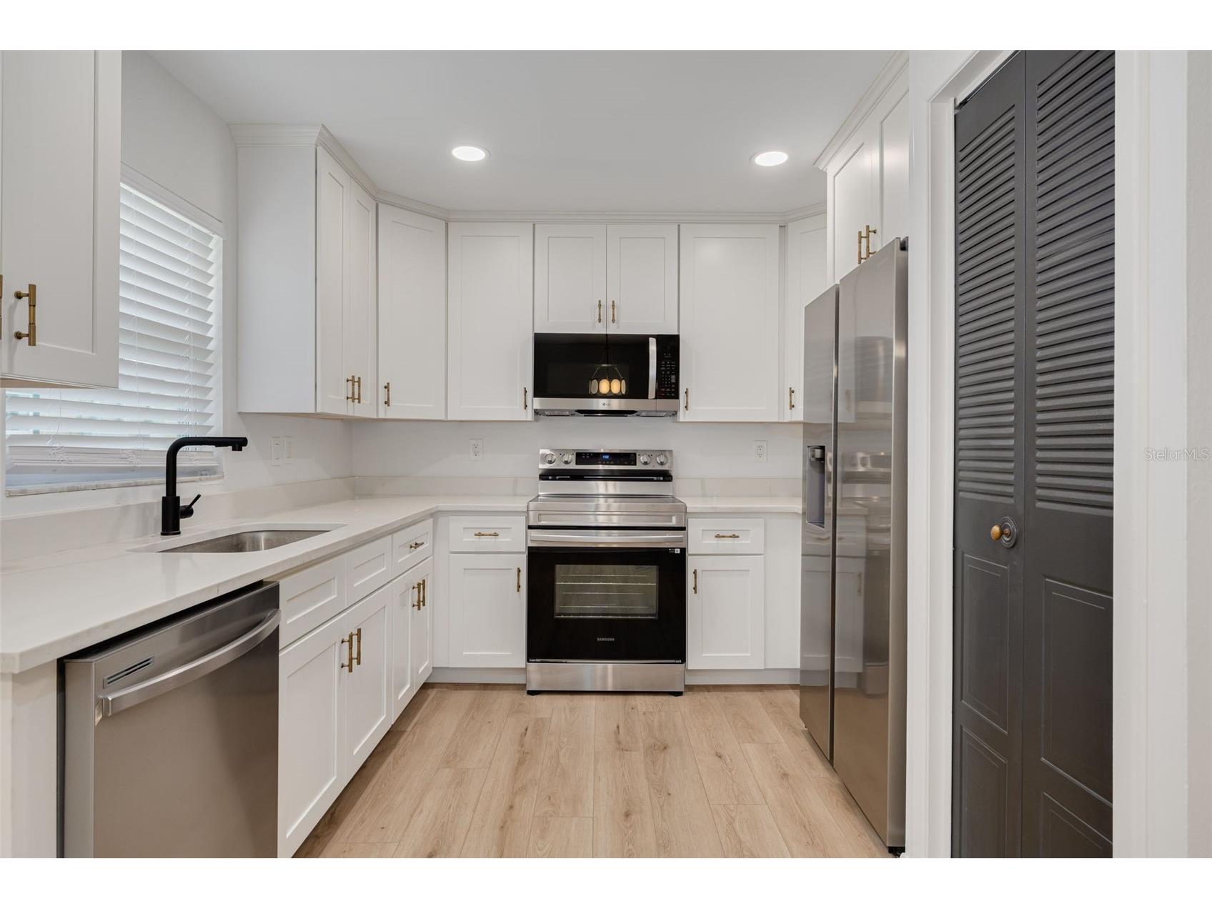 544 93rd Avenue N Saint Petersburg FL 33702 TB8461329 image14