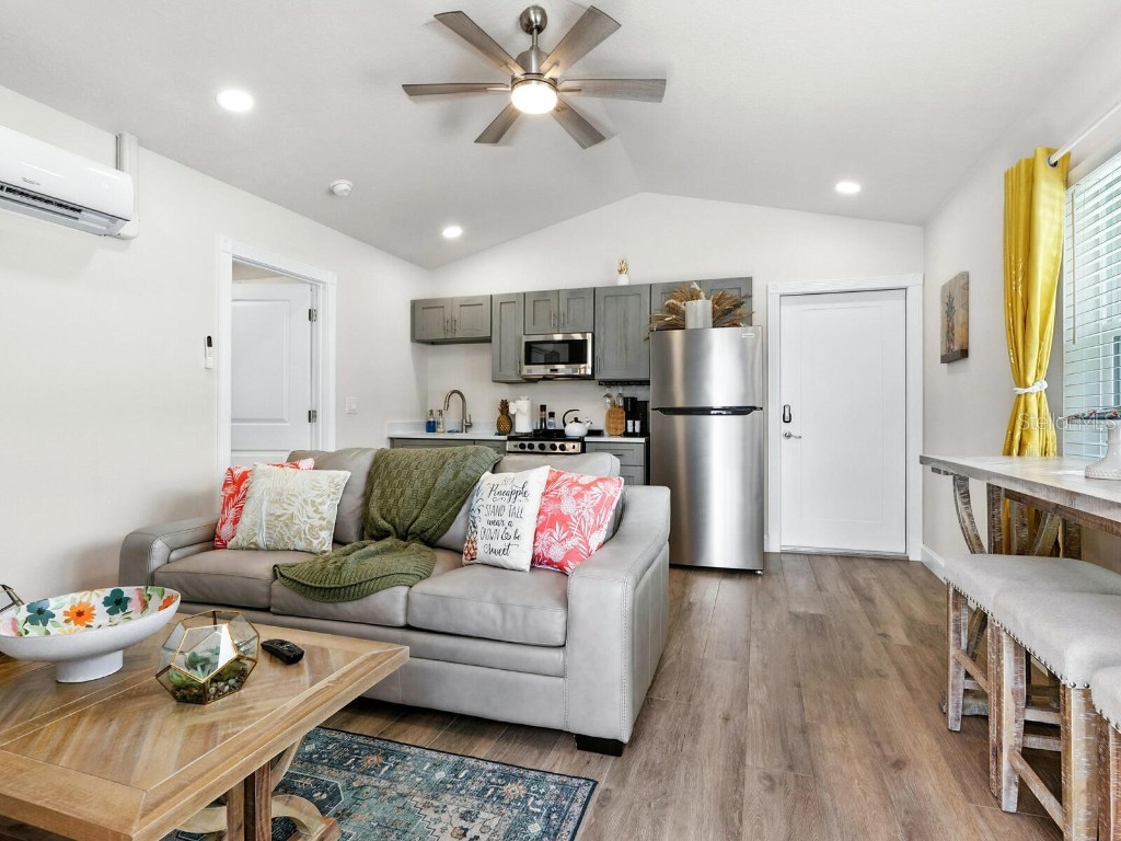 544 Canal Road Sarasota FL 34242 A4657990 image12