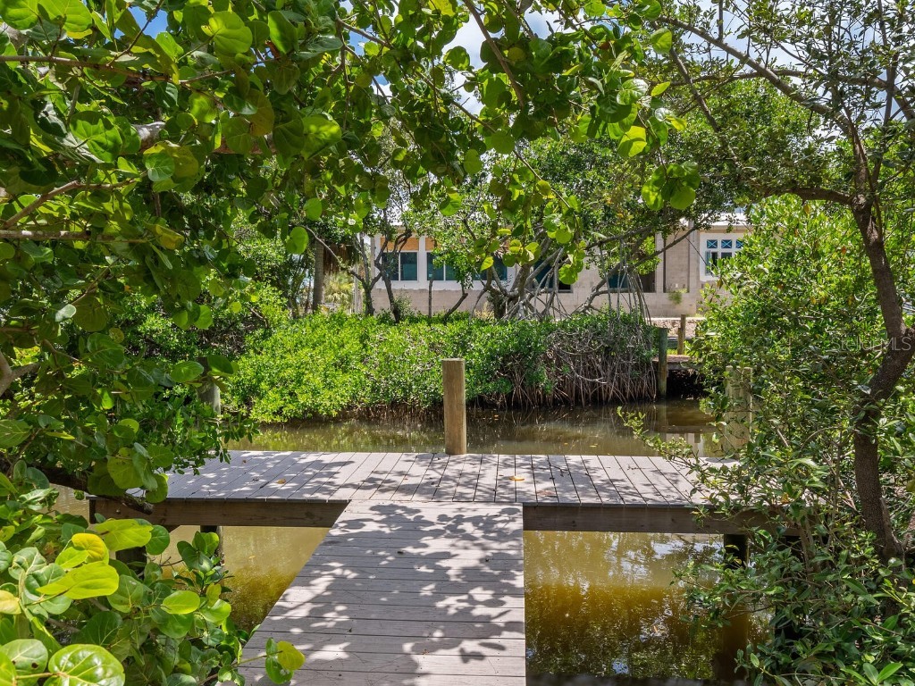 544 Canal Road Sarasota FL 34242 A4657990 image29