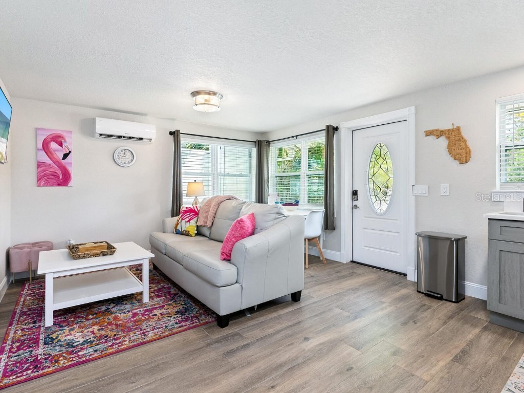 544 Canal Road Sarasota FL 34242 A4657990 image4