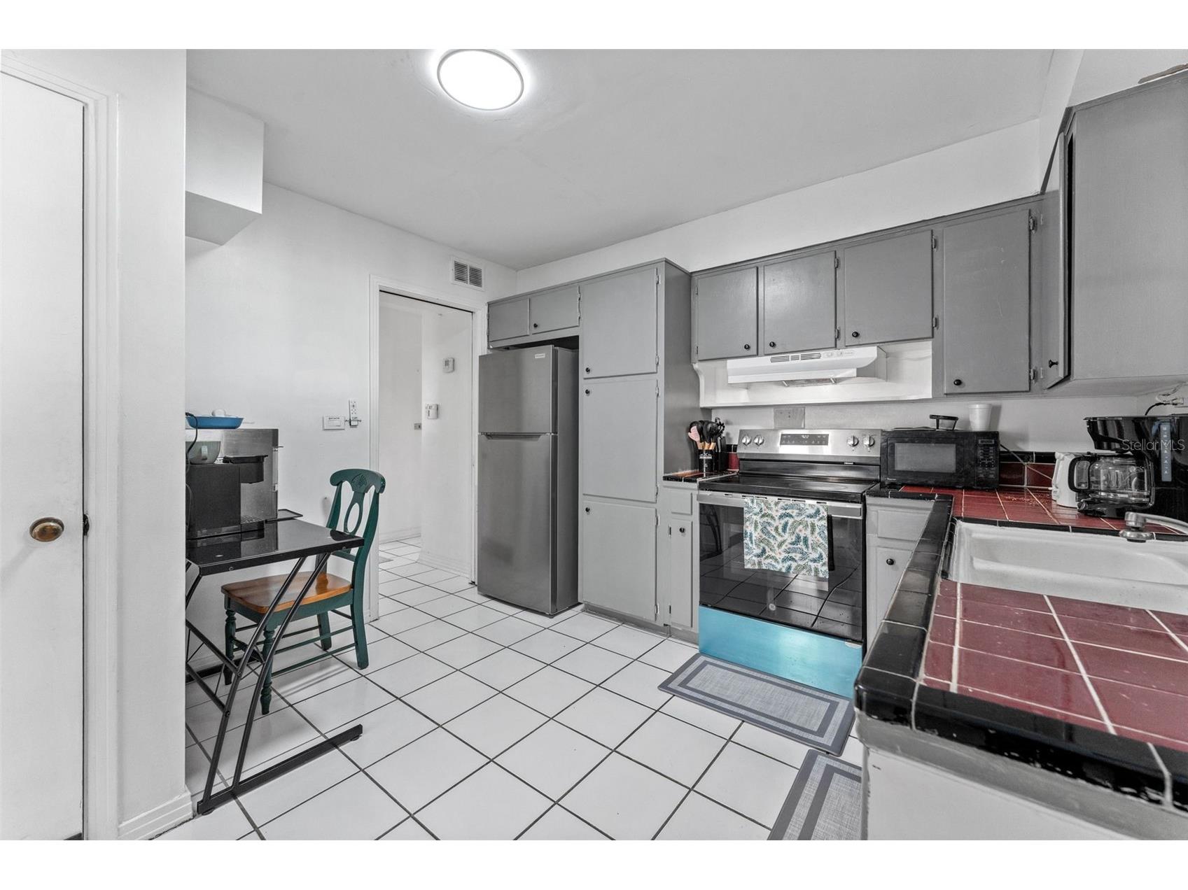 544 Severn Avenue Tampa FL 33606 TB8484498 image9