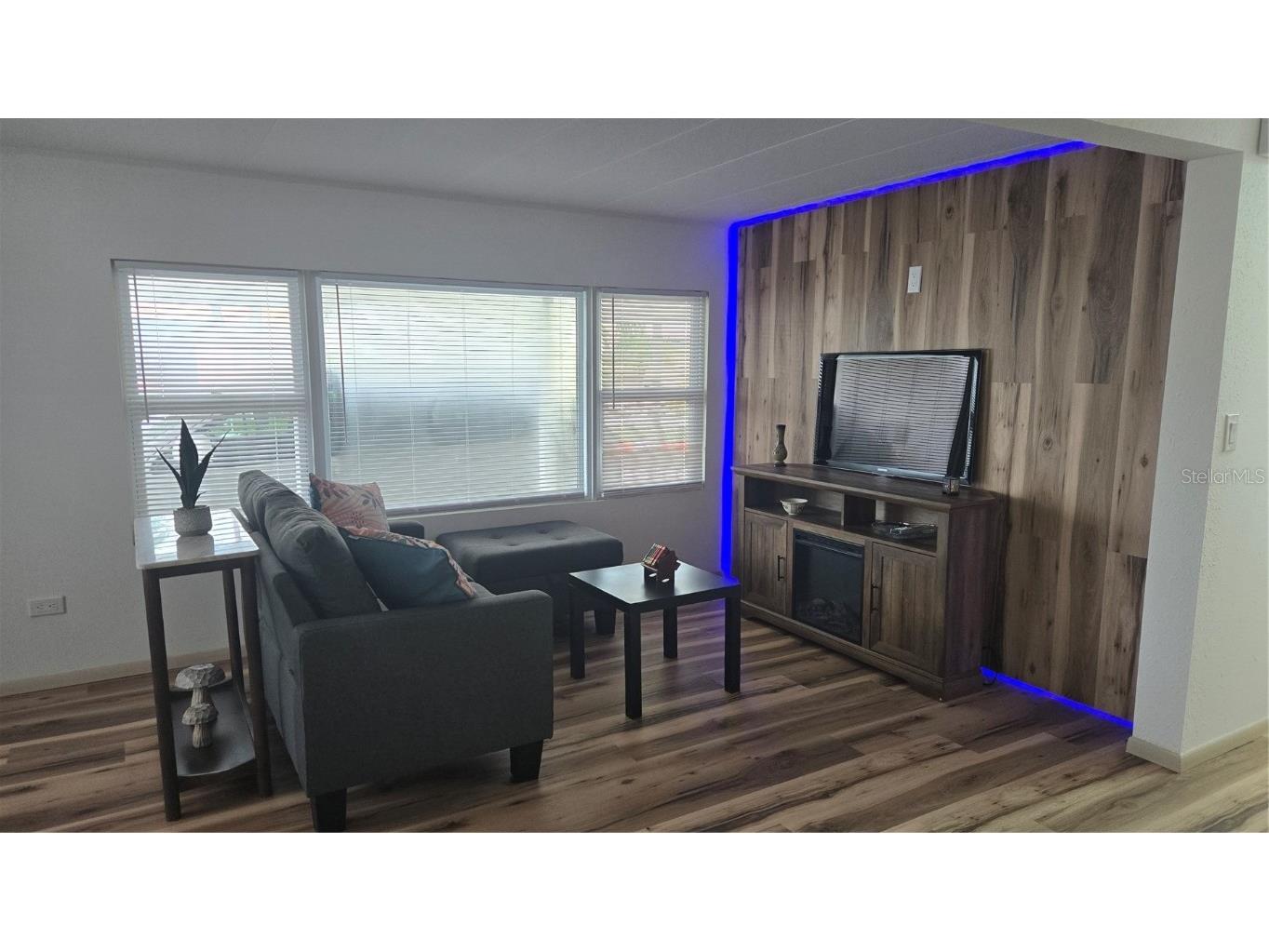 544 Skipper Drive #544 Seminole FL 33772 - LAKE SEMINOLE TB8340994 image1