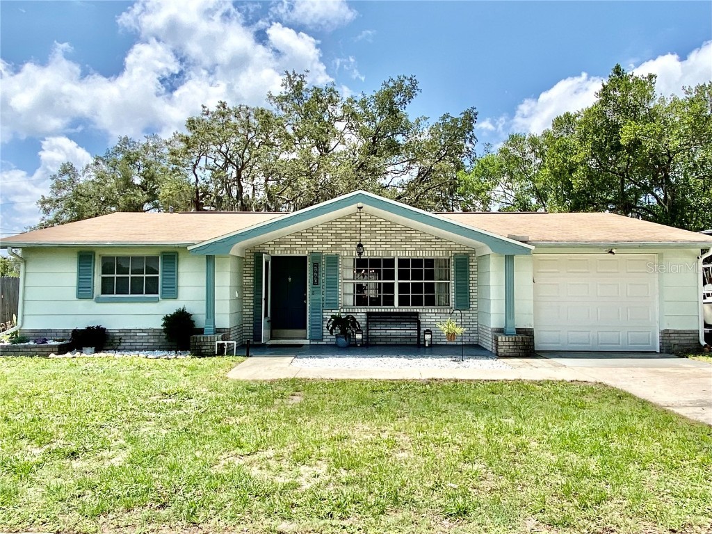 5440 Front Drive Holiday FL 34690 U8205186 image1