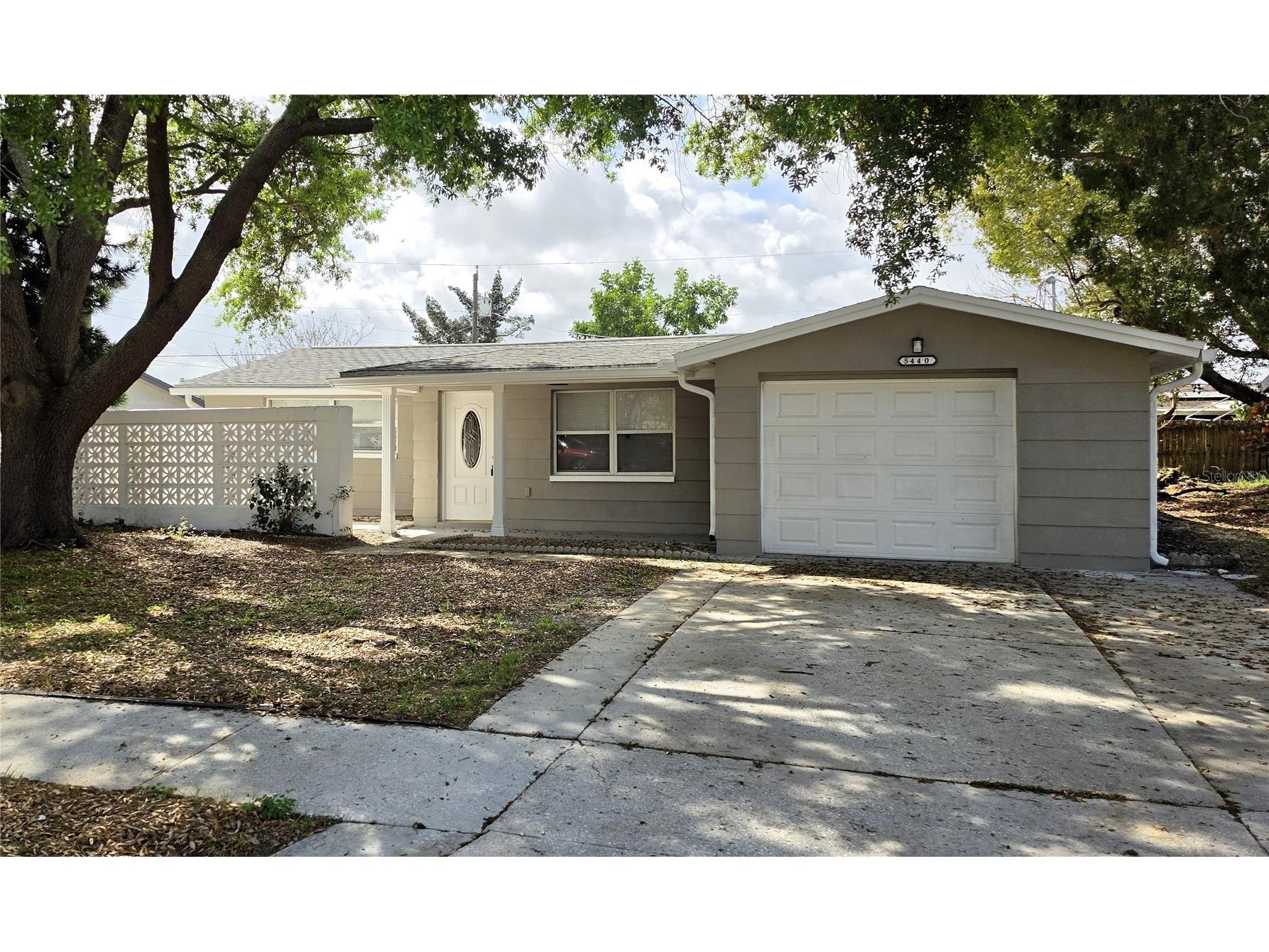5440 Riddle Road Holiday FL 34690 R4910869 image1