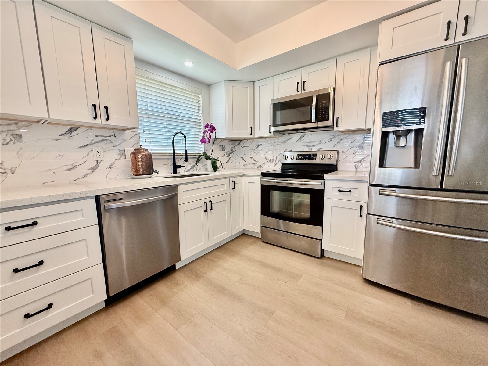 5440 Riverbluff Circle #87 Sarasota FL 34231 - PHILLIPPI CREEK A4695048 image2