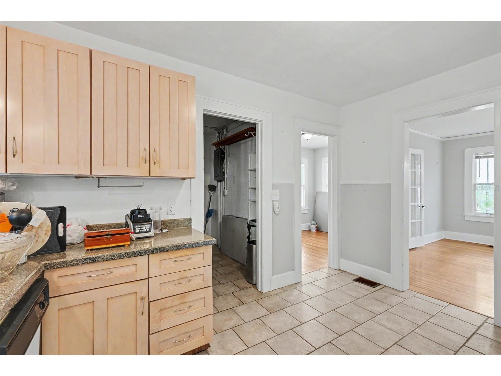 5441 1st Avenue N Saint Petersburg FL 33710 TB8524294 image21