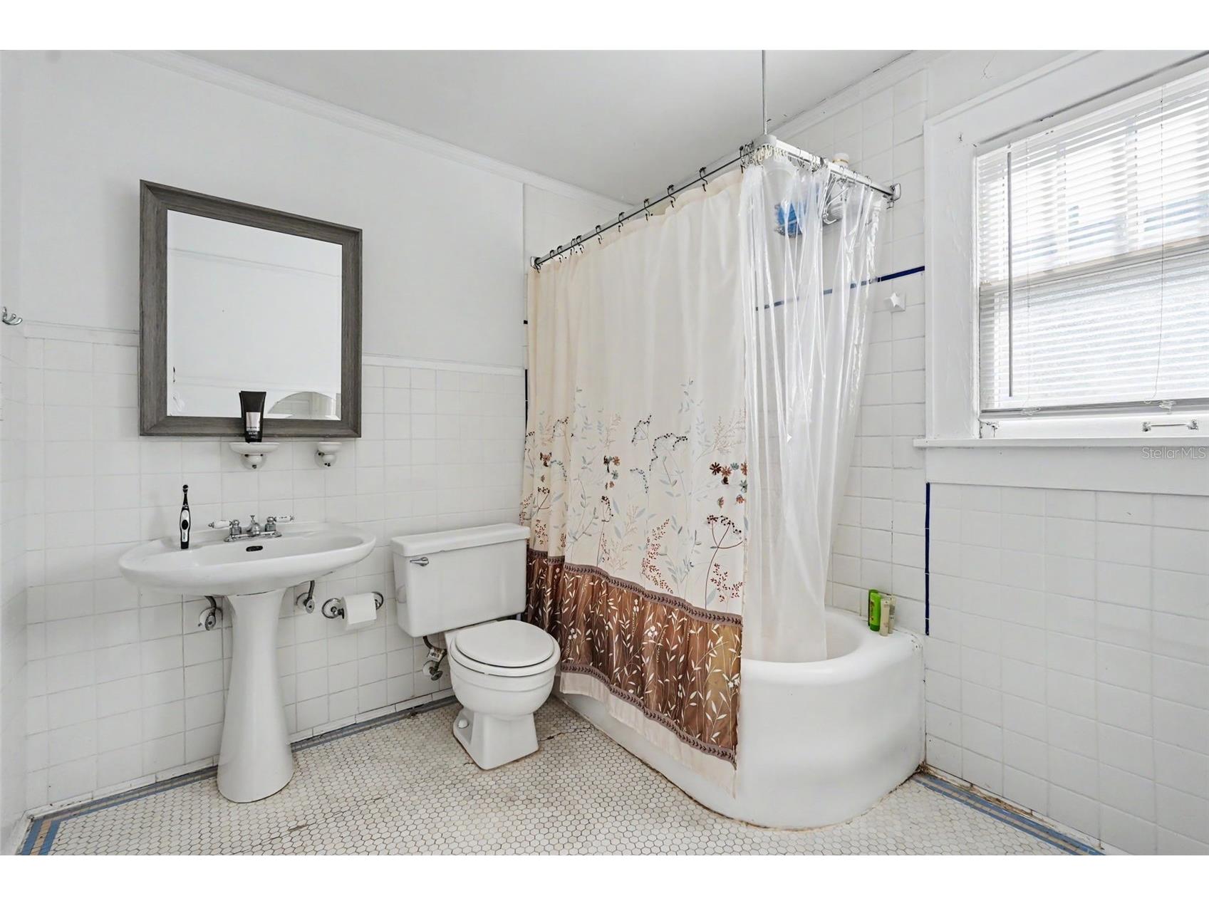 5441 1st Avenue N Saint Petersburg FL 33710 TB8524294 image30