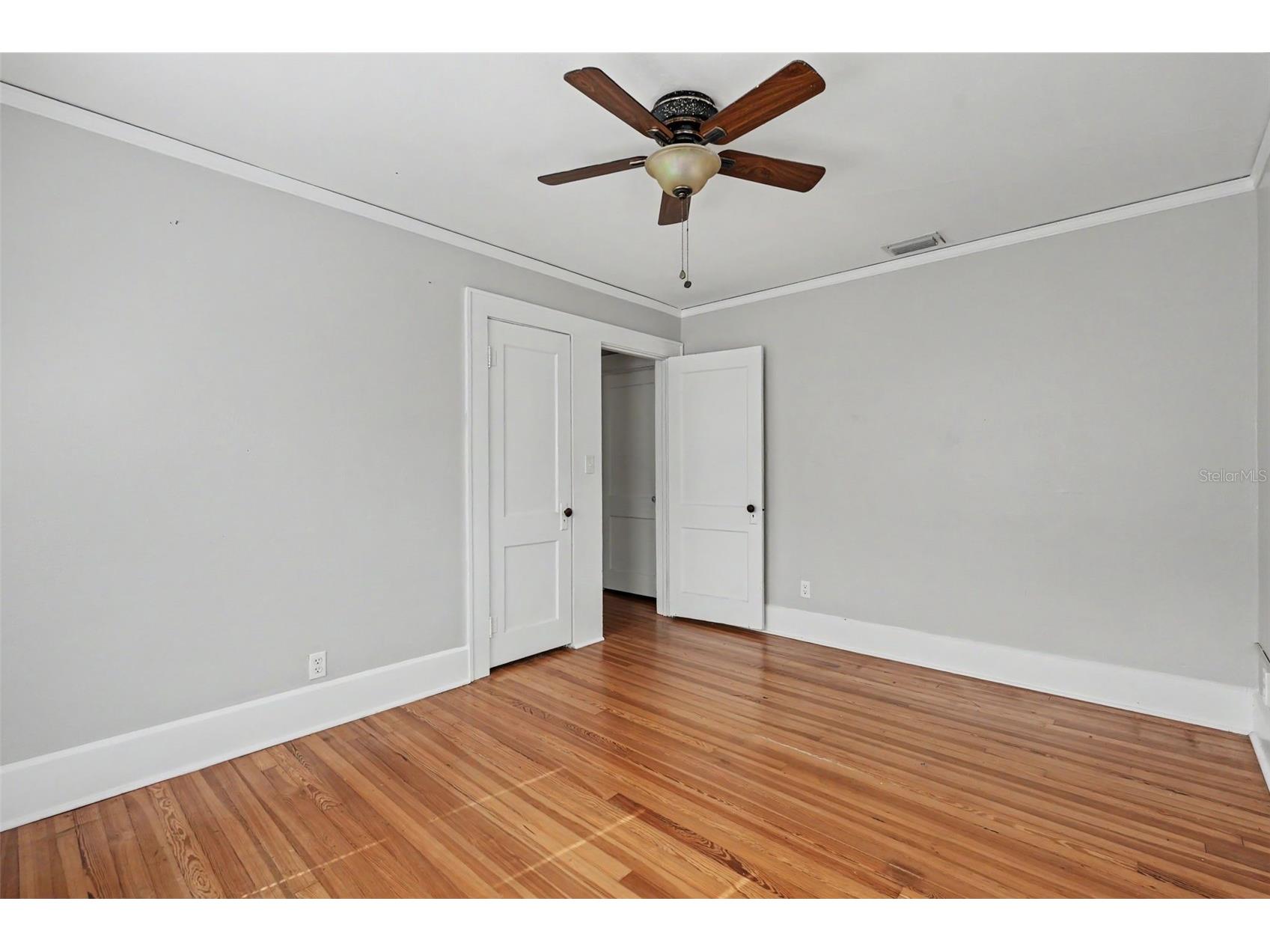 5441 1st Avenue N Saint Petersburg FL 33710 TB8524294 image36