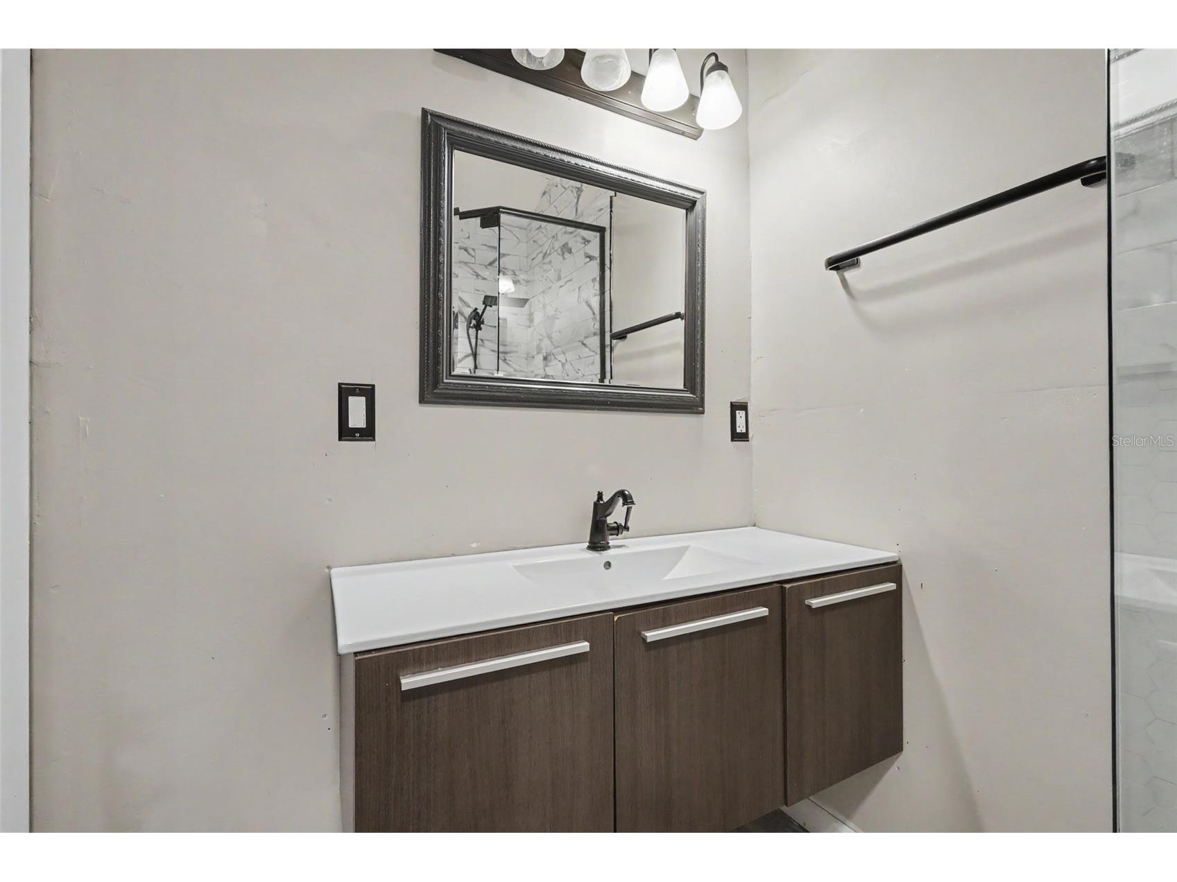 5441 1st Avenue N Saint Petersburg FL 33710 TB8524294 image54
