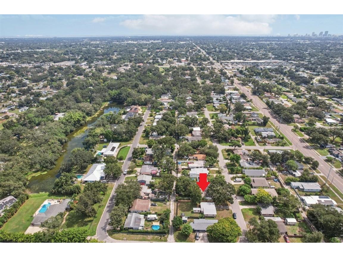 5441 39th Avenue N Saint Petersburg FL 33709 TB8434326 image27