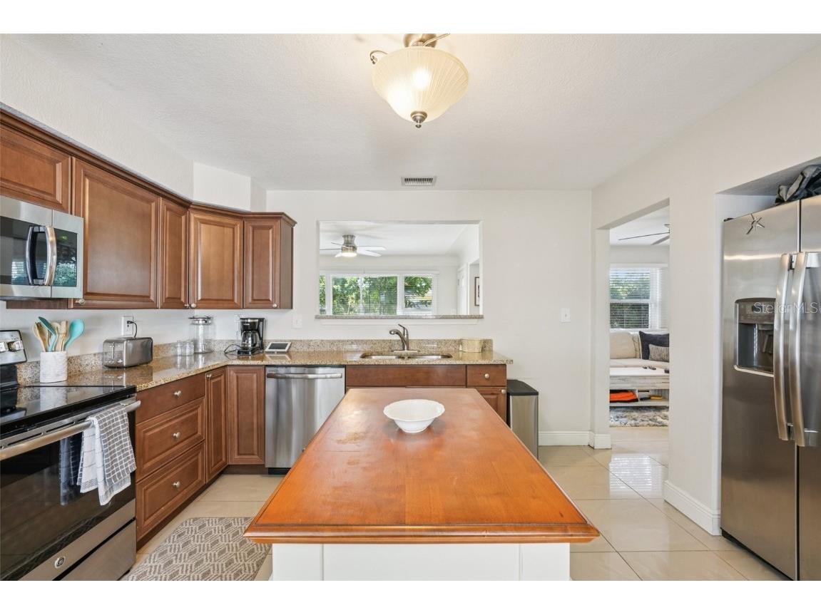 5441 39th Avenue N Saint Petersburg FL 33709 TB8434326 image3