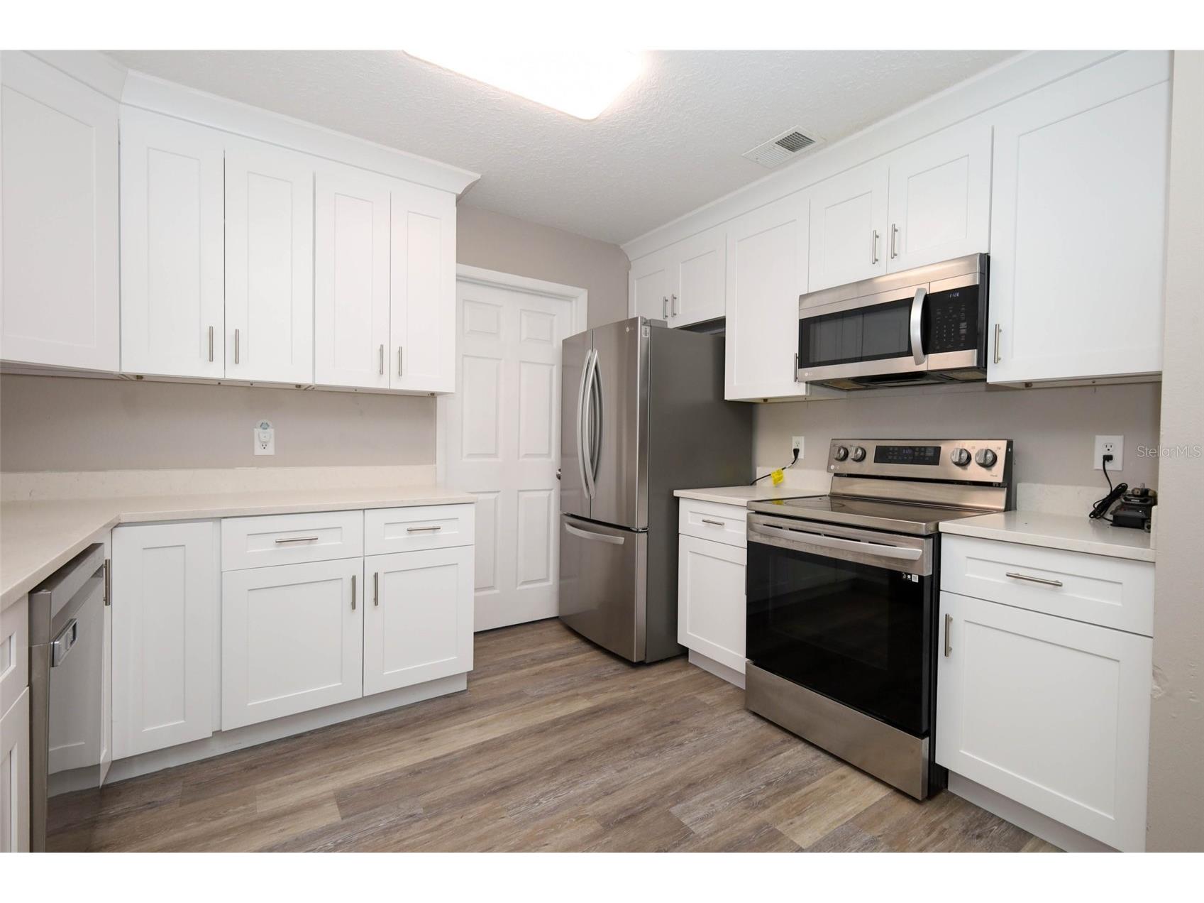 5443 Blueberry Drive Orlando FL 32811 O6420810 image11