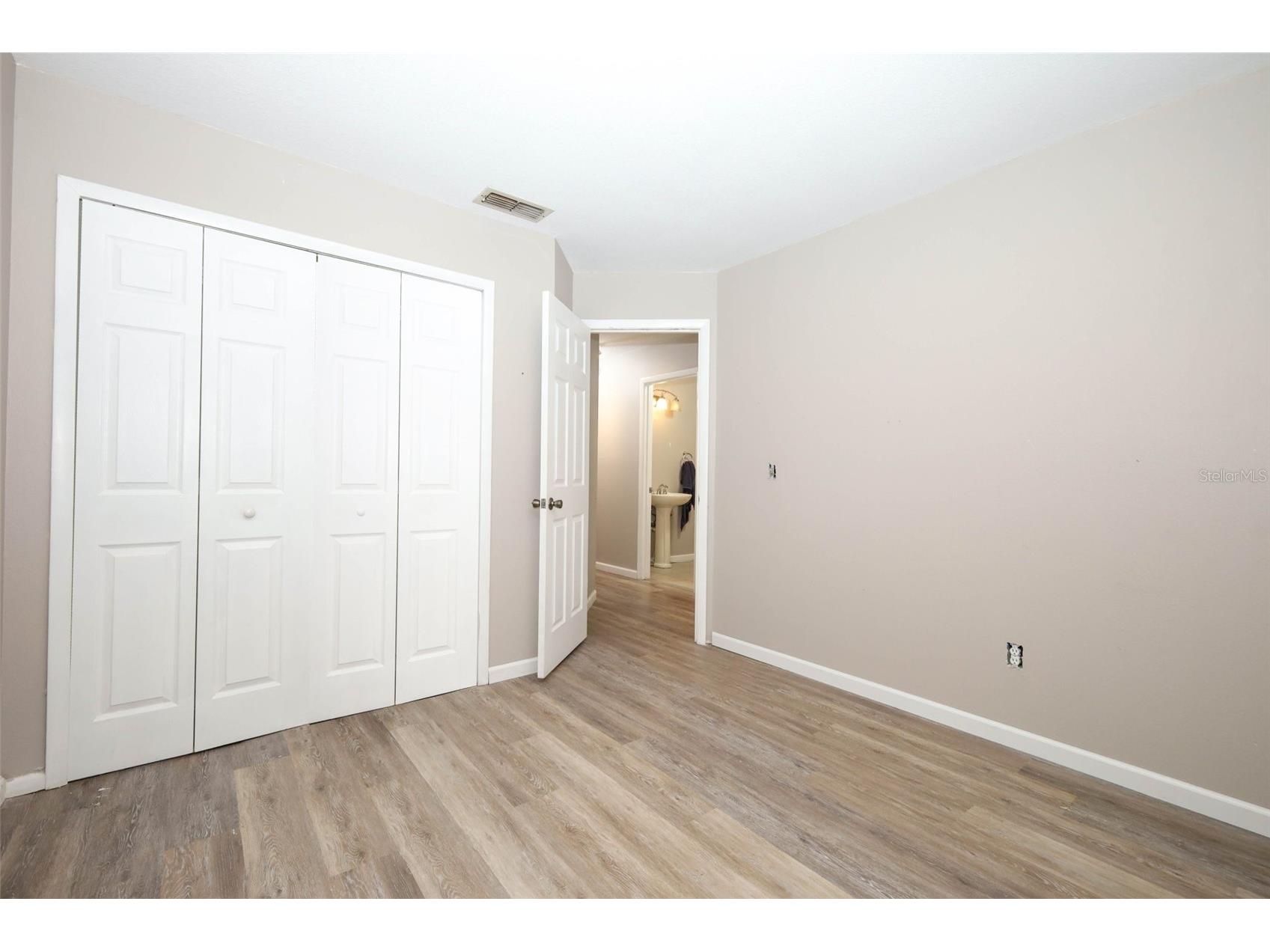 5443 Blueberry Drive Orlando FL 32811 O6420810 image23